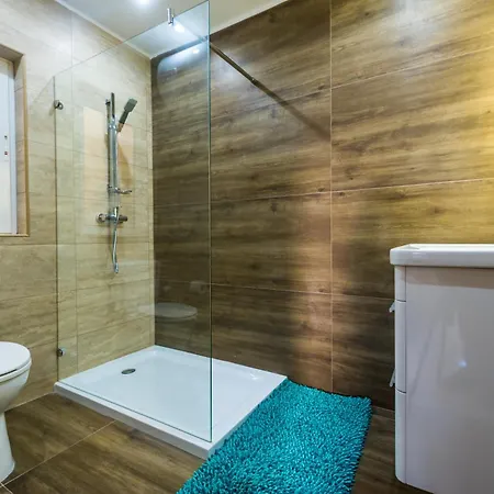 Sh6a - 2 Bedroom In Qawra Apartment St. Paul's Bay