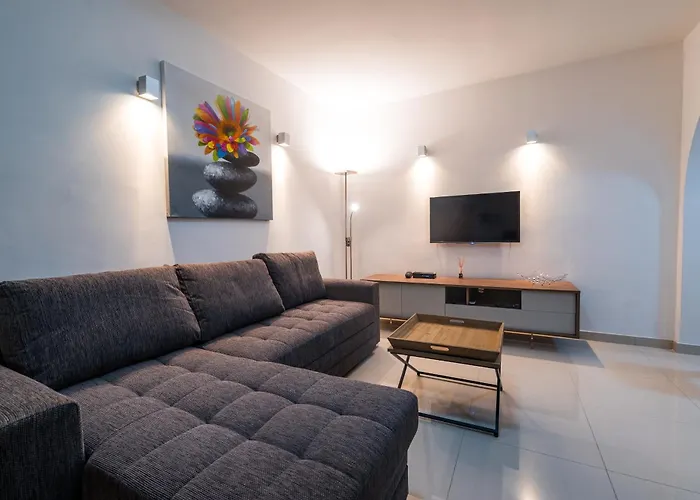 Apartman Sh6a - 2 Bedroom In Qawra San Pawl il-Baħar